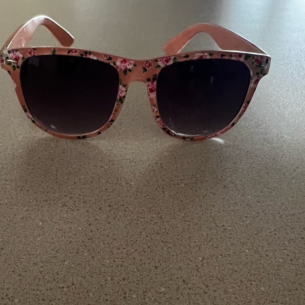 Pink rose sunglasses